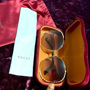 Gucci Women’s Round Frame Metal Sunglasses